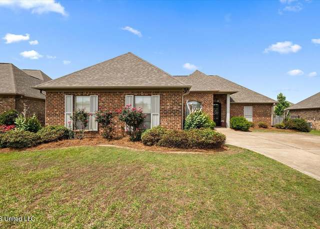 Property at 117 Hanover St, Madison, MS 39110, 3 beds, 2 baths