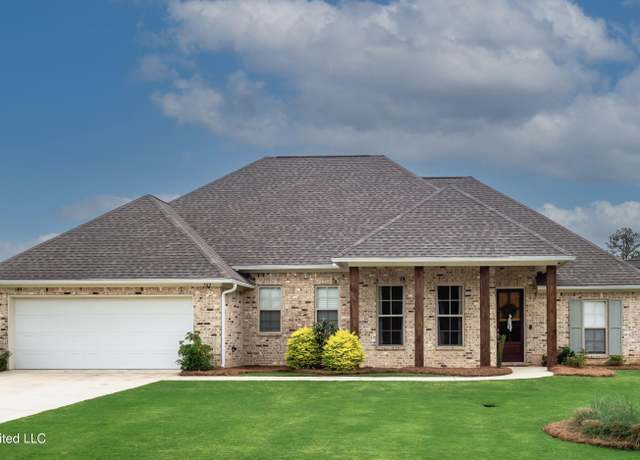 Property at 702 Autumn Hl, Madison, MS 39110, 3 beds, 2 baths