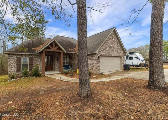 Property at 105 Rock Hill Rd, Sumrall, MS 39482, 4 beds, 2.5 baths