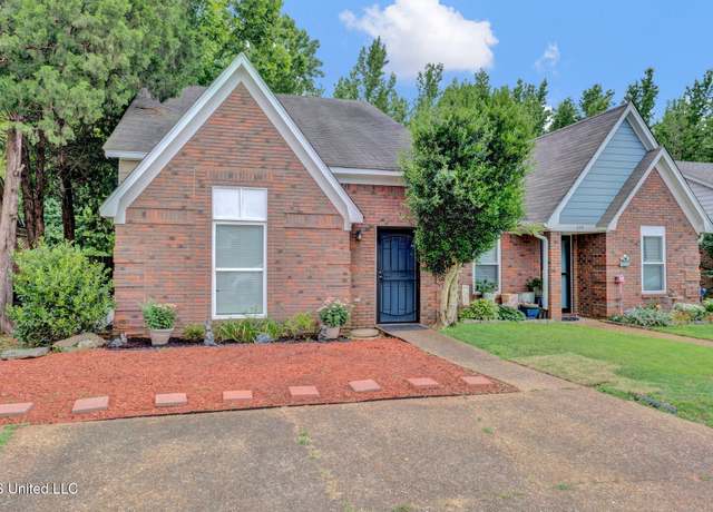 Property at 345 S Garden Walk, Southaven, MS 38671, 3 beds, 2 baths