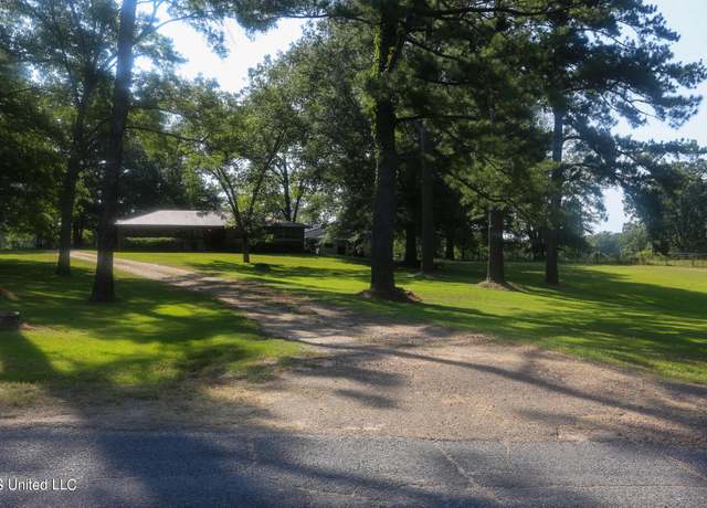 Property at 2800 Reedtown Rd, Utica, MS 39175, 3 beds, 1.5 baths