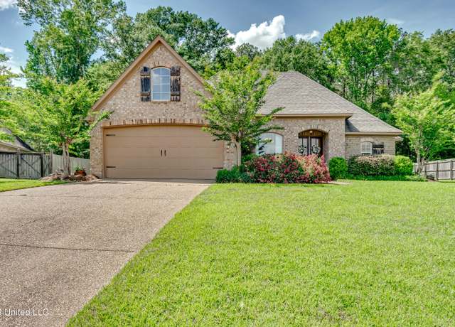 Property at 116 Belle Oak Dr, Brandon, MS 39042, 3 beds, 2 baths