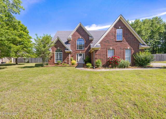 Property at 2456 Wood Hill Dr, Horn Lake, MS 38637, 4 beds, 2 baths