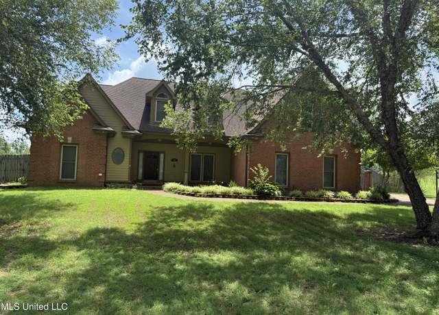Property at 4985 Bobo Place Pl, Olive Branch, MS 38654, 5 beds, 3.5 baths
