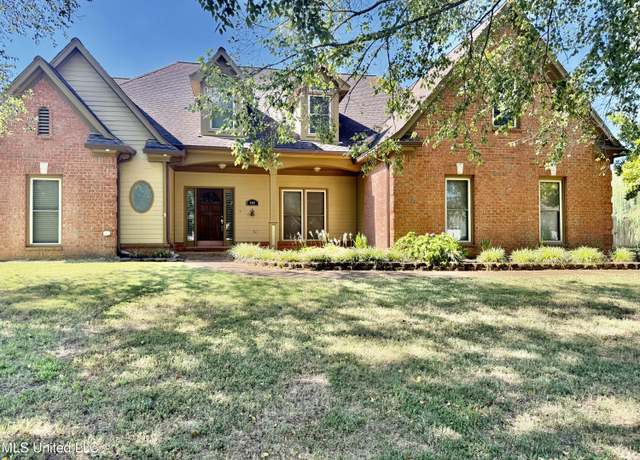 Property at 4985 Bobo Place Pl, Olive Branch, MS 38654, 5 beds, 3.5 baths