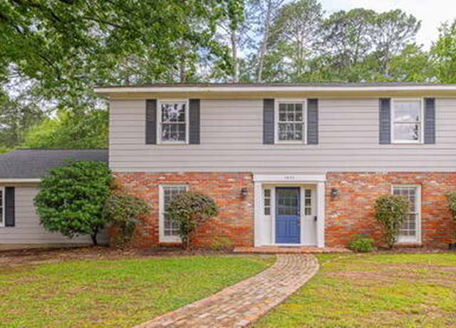 Property at 5477 River Thames Pl, Jackson, MS 39211, 5 beds, 4 baths