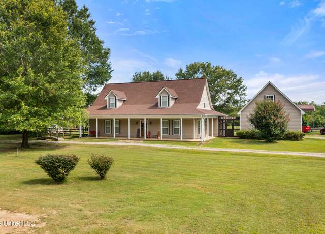 Property at 7623 Grass Pond Rd, Hernando, MS 38632, 3 beds, 2.5 baths