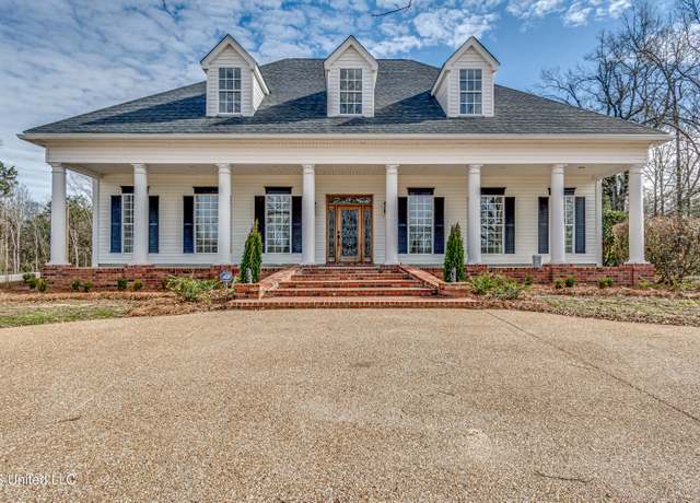 Property at 200 Cripple Creek Rd, Canton, MS 39046, 6 beds, 4.5 baths