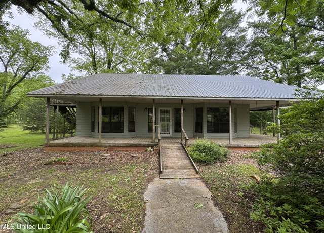 Property at 2169 Ms-429, Carthage, MS 39051, 3 beds, 3 baths