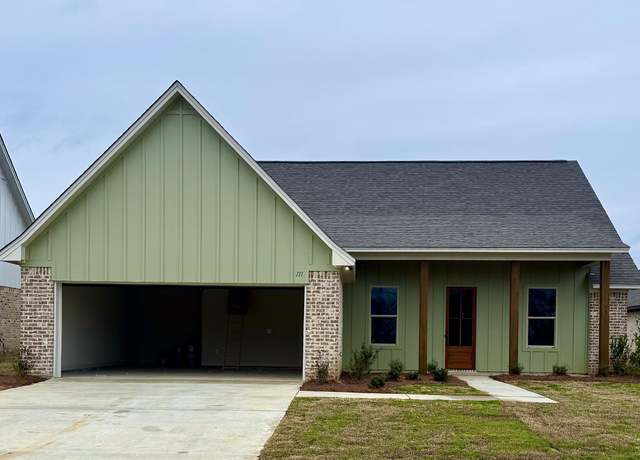 Property at 111 Southern Oak Way, Canton, MS 39046, 3 beds, 3 baths