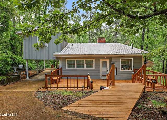 Property at 107 Lakeview Cir, Florence, MS 39073, 2 beds, 1 bath