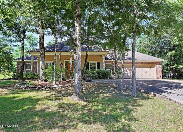 Property at 105 Speers Valley Rd, Brandon, MS 39042, 4 beds, 2.5 baths
