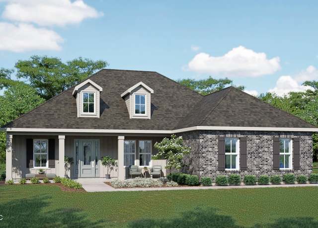 Property at 119 Jefferson Davis Pkwy, Picayune, MS 39466, 3 beds, 2.5 baths