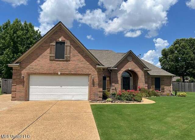 Property at 2758 Tower Cv, Southaven, MS 38672, 3 beds, 3 baths
