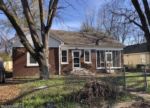 Property at 122 Princeton St, Jackson, MS 39203, 3 beds, 2 baths
