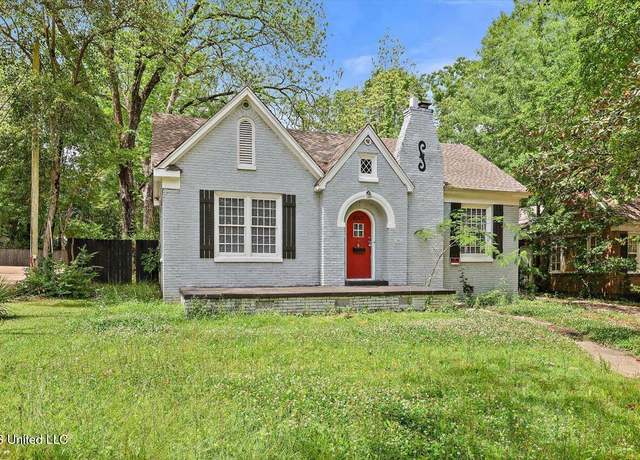 Property at 4067 N State St, Jackson, MS 39206, 3 beds, 2 baths