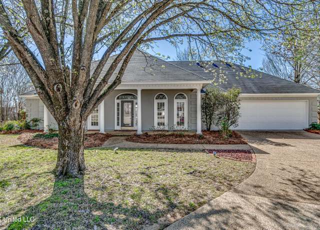 Property at 114 Fairfax Ct, Madison, MS 39110, 5 beds, 2.5 baths