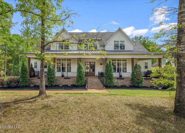 Property at 6264 Valley Oaks Dr, Olive Branch, MS 38654, 6 beds, 3.5 baths