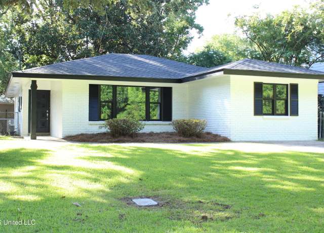 Property at 310 Hillandale Ave, Ocean Springs, MS 39564, 3 beds, 2 baths