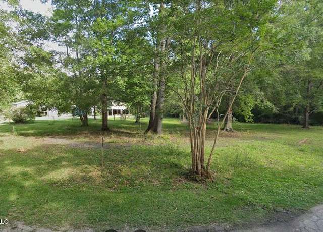 Property at Riverside Dr, Biloxi, MS 39532