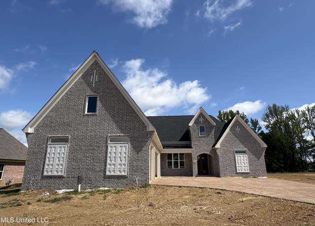 Property at 1558 John Thomas Cv, Hernando, MS 38632, 4 beds, 3.5 baths
