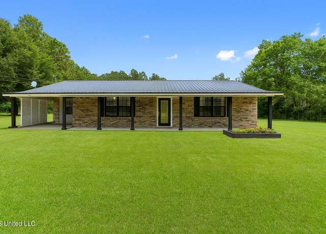 Property at 18348 Robinson Rd, Gulfport, MS 39503, 3 beds, 2 baths