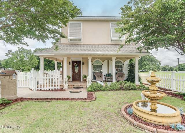 Property at 133 Myrtle St, Biloxi, MS 39530, 5 beds, 5 baths