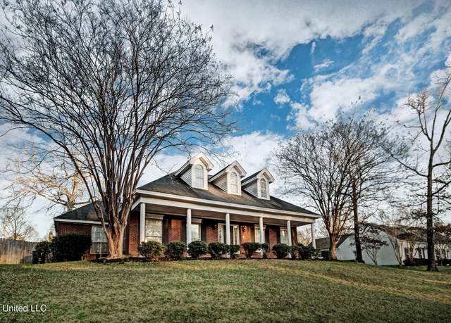 Property at 124 Fawnwood Dr, Brandon, MS 39042, 4 beds, 3 baths