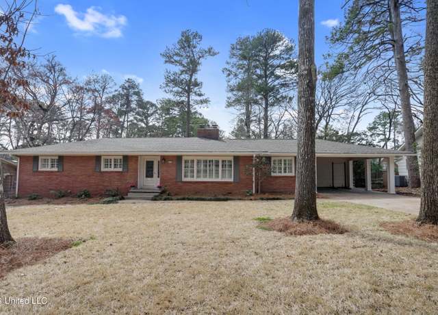 Property at 2123 Southwood Rd, Jackson, MS 39211, 3 beds, 2 baths