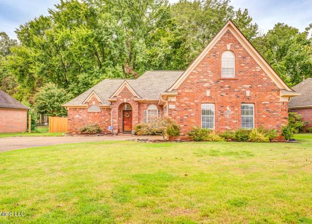 Property at 6683 Renee Dr, Olive Branch, MS 38654, 3 beds, 2 baths