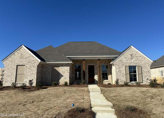 Property at 493 Aurora Cir, Canton, MS 39046, 4 beds, 2 baths