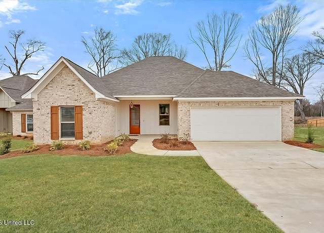 Property at 208 Birch Ln, Canton, MS 39046, 3 beds, 2 baths