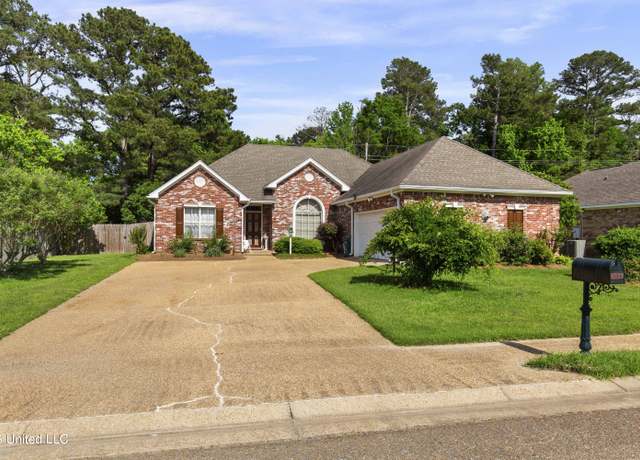 Property at 104 Raulston Dr, Byram, MS 39272, 3 beds, 2 baths