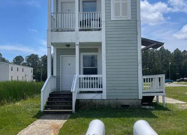 Property at 12205 Prudie Cir, Gulfport, MS 39503, 6 beds, 4 baths
