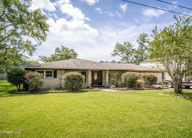 Property at 2312 Santa Cruz St, Gautier, MS 39553, 3 beds, 2 baths