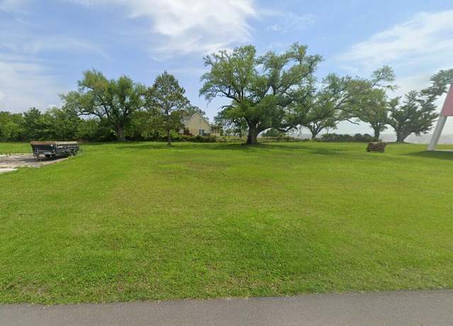 Property at 108 Market St, Waveland, MS 39576