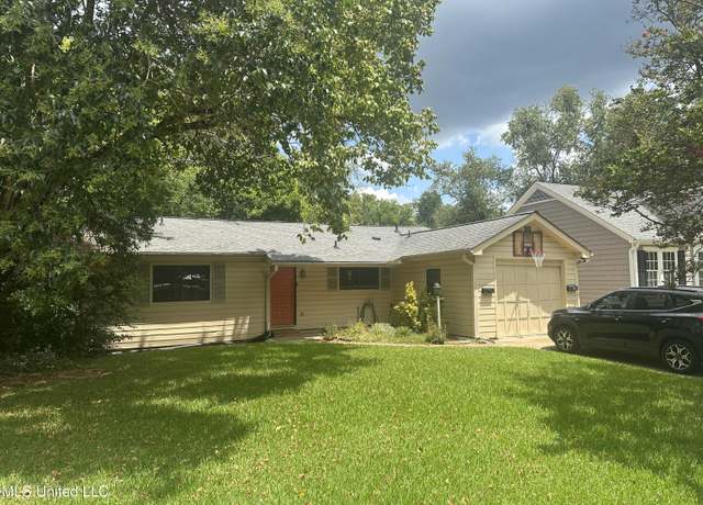 Property at 1716 Saint Mary St, Jackson, MS 39202, 3 beds, 2 baths