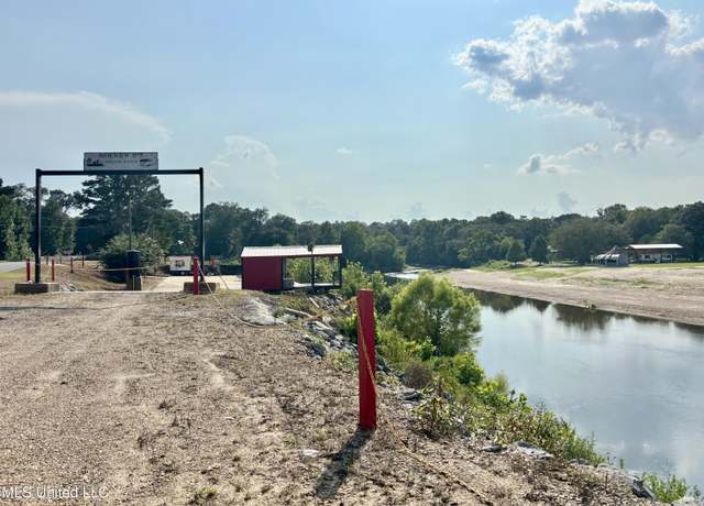 Property at 105 Dillons Bridge Rd, Tylertown, MS 39667