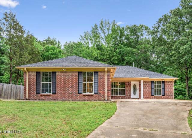 Property at 119 Vance Cv, Byhalia, MS 38611, 3 beds, 2 baths