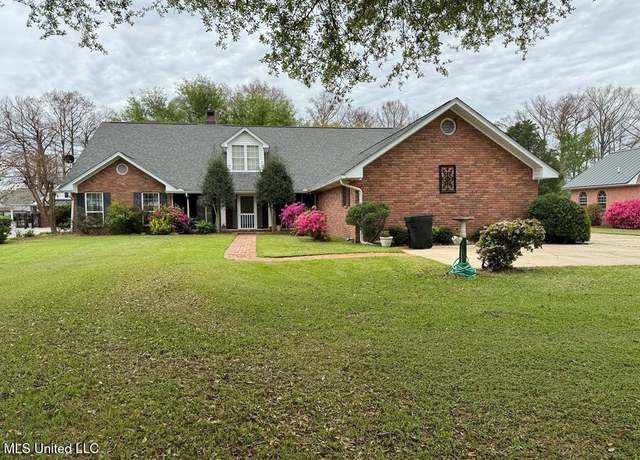 Property at 1035 Highway 568, Ferriday, LA 71334, 4 beds, 3.5 baths