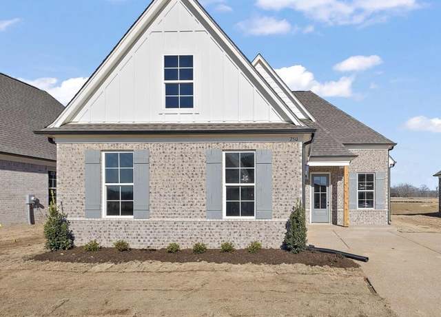 Property at 811 Coahoma Ct, Nesbit, MS 38651, 4 beds, 2 baths