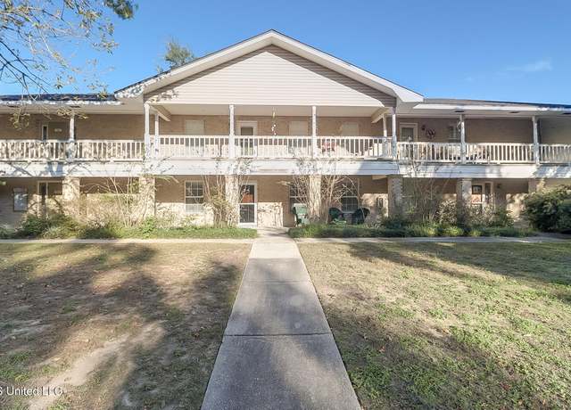 Property at 515 Third St #5, Bay Saint Louis, MS 39520, 2 beds, 1.5 baths
