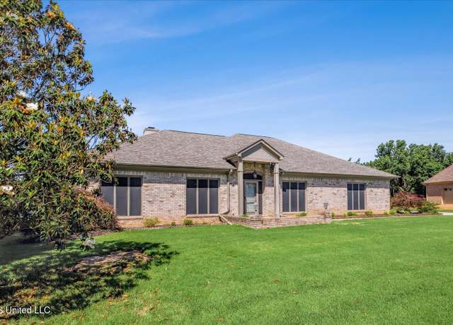 Property at 7925 Kirkwood Cv, Olive Branch, MS 38654, 3 beds, 2.5 baths