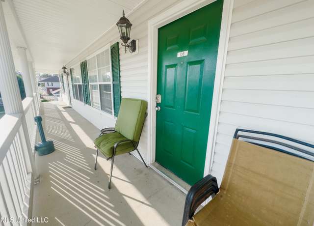 Property at 5080 Gautier Vancleave Rd Unit D-8, Gautier, MS 39553, 2 beds, 1.5 baths