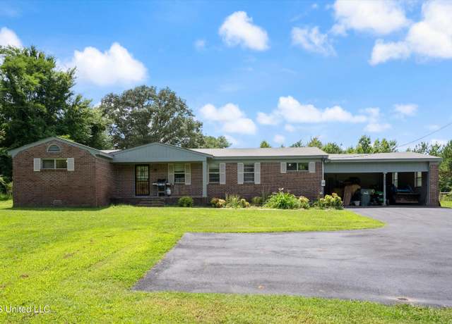Property at 5953 Highway 311, Holly Springs, MS 38635, 4 beds, 2 baths
