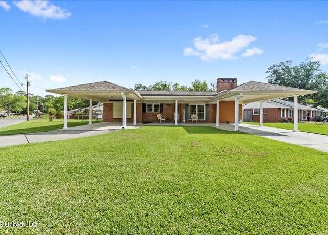 Property at 15612 Kingston Dr, Biloxi, MS 39532, 2 beds, 2 baths