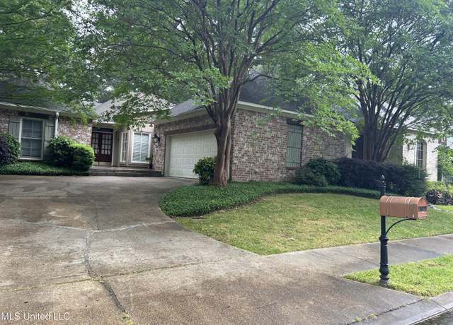 Property at 102 Willow Cv, Ridgeland, MS 39157, 3 beds, 2 baths