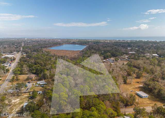 Property at 0 Henderson Street St, Waveland, MS 39576