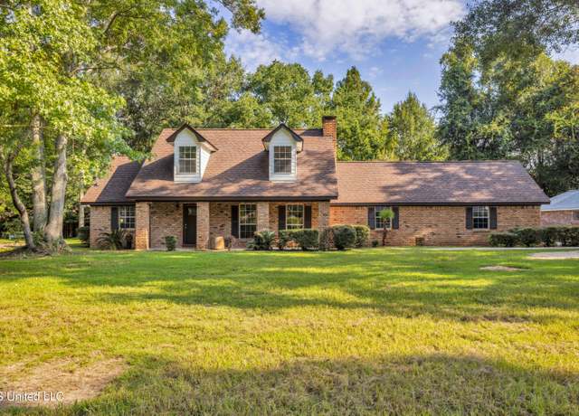 Property at 1204 Hickory Hill Dr, Gautier, MS 39553, 4 beds, 2.5 baths