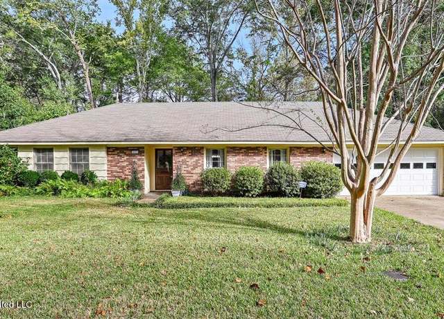 Property at 860 Timberlain Dr, Jackson, MS 39211, 4 beds, 3 baths